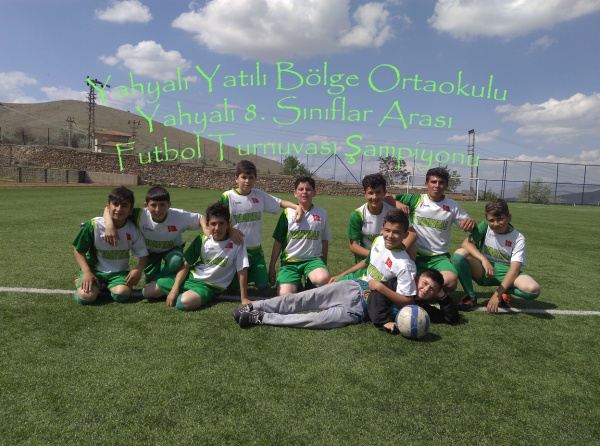 Futbol Takımımız İlçe Şampiyonu oldu.